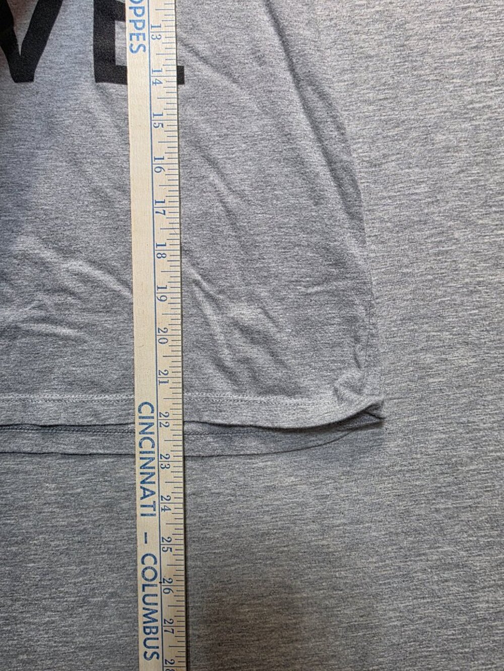"Love is Love" Pride Graphic Tee Gray Size Medium - Picture 4 of 4
